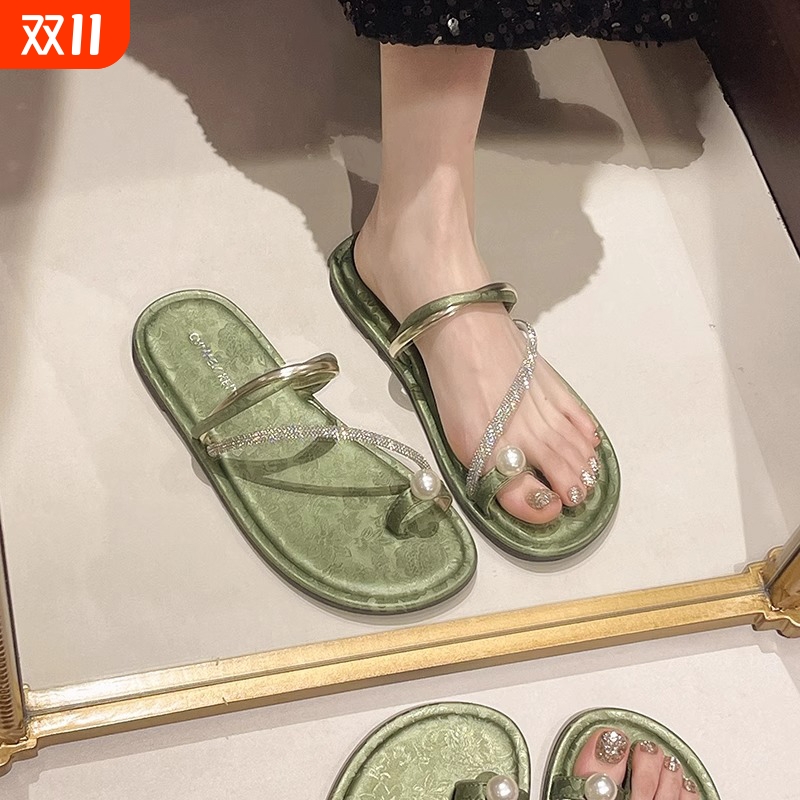 仙女风凉拖鞋人字拖平底2025新款夏季外穿女款防滑法式套趾沙滩鞋