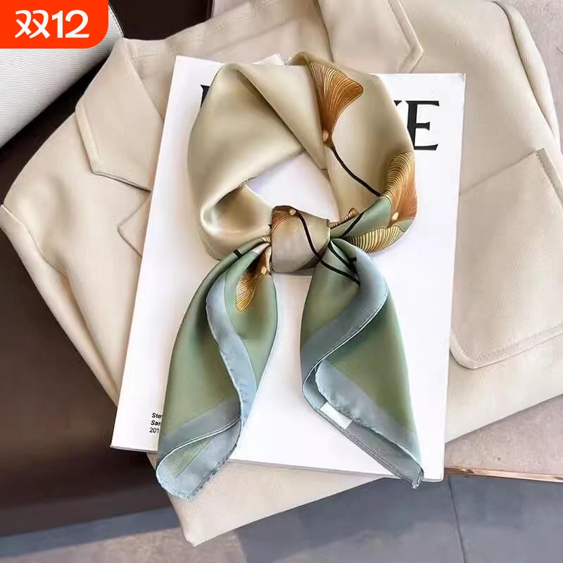 时尚百搭丝巾小方巾送妈妈礼物春夏新款高级感围巾绿色红色白色