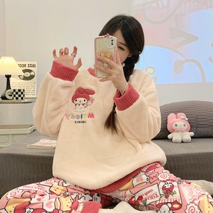 法兰绒冬季厚款美乐蒂可爱圆领睡衣家居服套装可外穿可爱珊瑚绒女