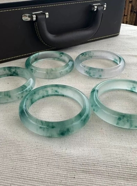 缅甸老坑平替翡翠手镯石英岩独龙玉高冰玻璃种满阳绿飘花圆条仿石