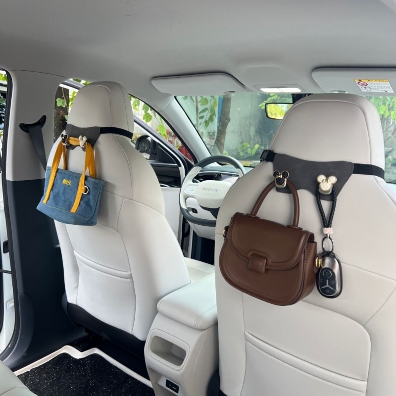 适用吉利星愿座椅挂钩一体式座椅后背车载挂钩卡通汽车内改装饰品