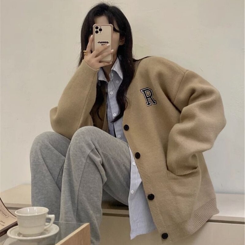 颂衣阁v领针织开衫女秋季新款黑色中长款卡其色毛衣上衣
