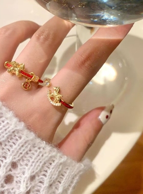 精致闪钻小马钱币红绳戒指女轻奢高级感食指戒小众设计开口戒指环