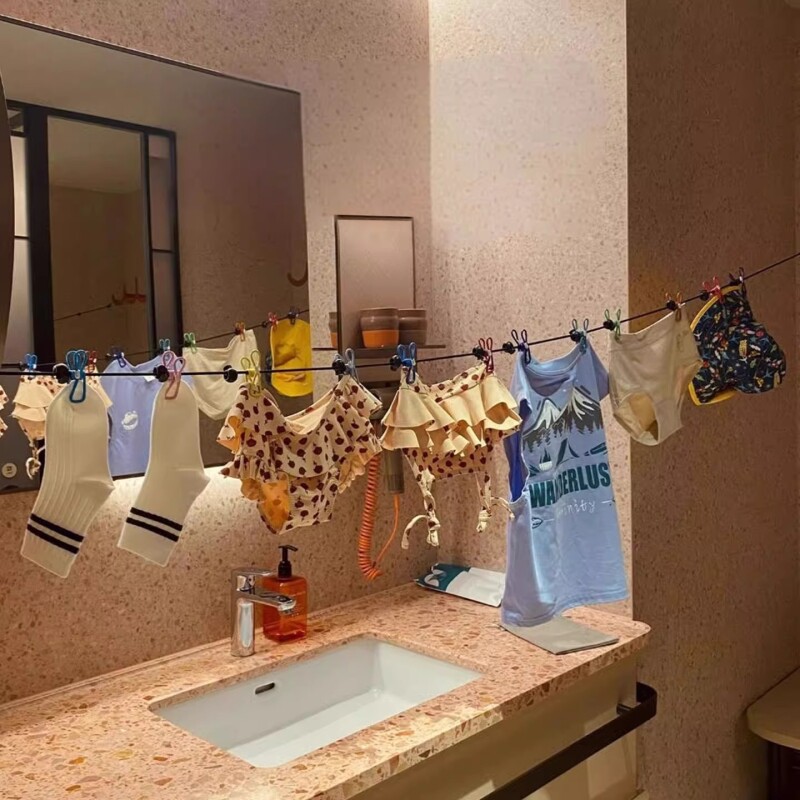旅行酒店晾衣绳便携晾衣服神器旅游出差挂衣绳弹力带夹子衣架折叠