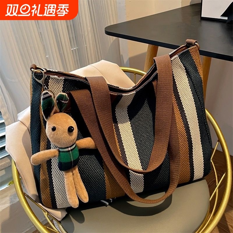 包包女2024新款潮时尚帆布ins大容量单肩包腋下包托特包斜挎手