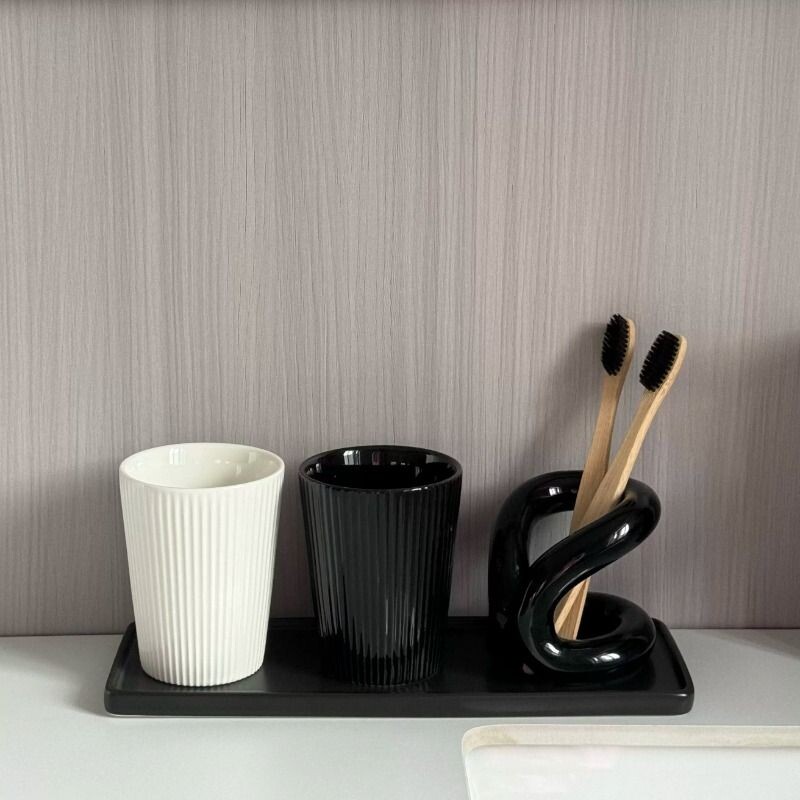 酒店民宿家用陶瓷洗漱口杯简约黑白ins韩版情侣牙刷杯牙缸套装