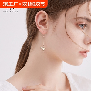 mck小蜜蜂高级感耳环2024年新款潮耳坠女气质耳饰品网红长款耳钉