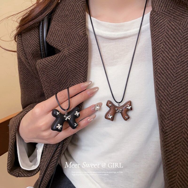 「遇见饰品MEET」木质吊坠皮革项链长款毛衣链简约休闲百搭配饰女