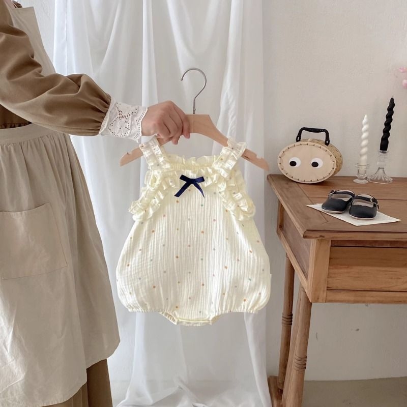 婴儿衣服夏季女宝宝吊带小月龄纯棉连体衣新生儿棉纱布包屁衣薄款
