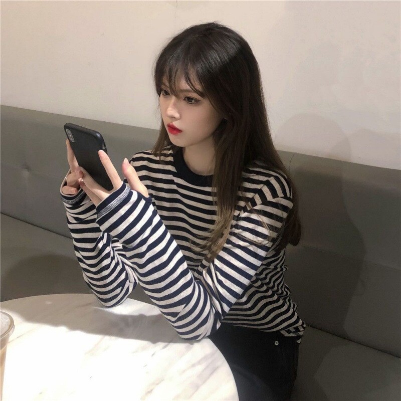 哺乳衣外出春秋冬潮妈百搭纯棉t恤上衣长袖条纹可外穿产后喂奶衣