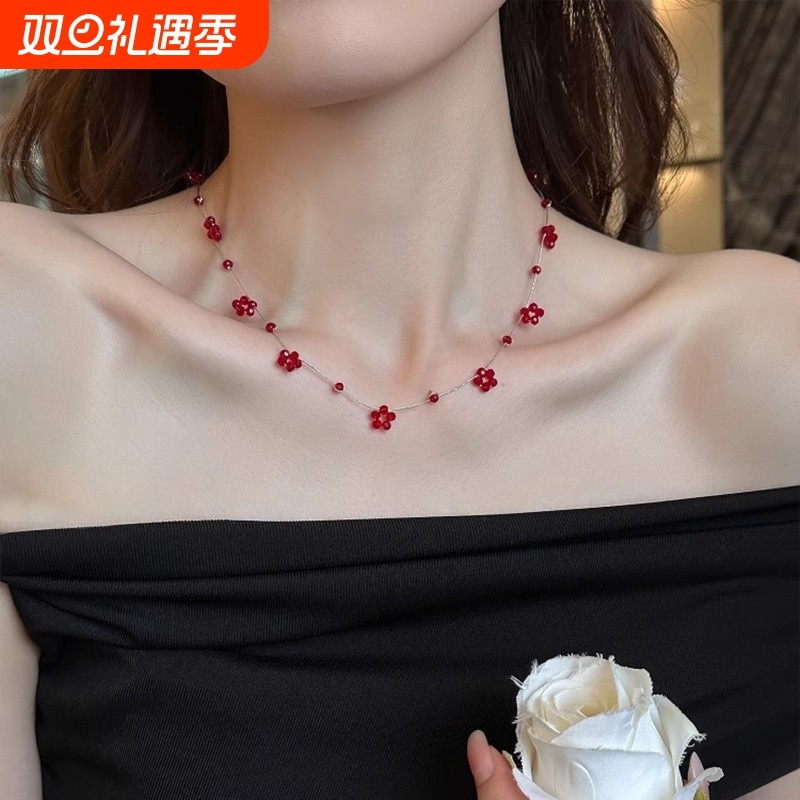 晚睡山野清新莓莓夏日设计小众红色花朵切面串珠项链显白锁骨颈链