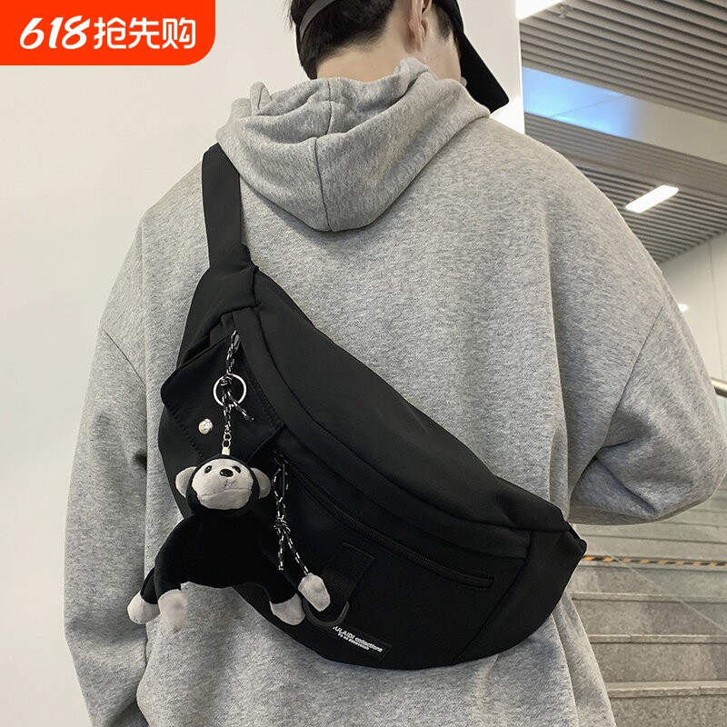 胸包男士工装单肩包包2026新款大容量腰包揹包骑行百搭运动斜揹包