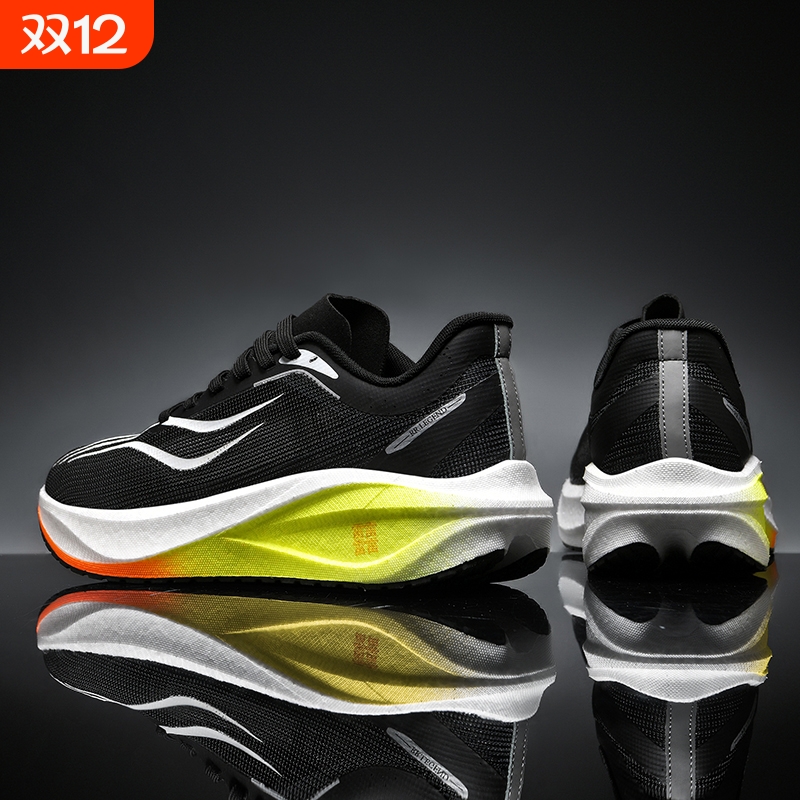 竞速碳板跑鞋全掌䨻科技回弹