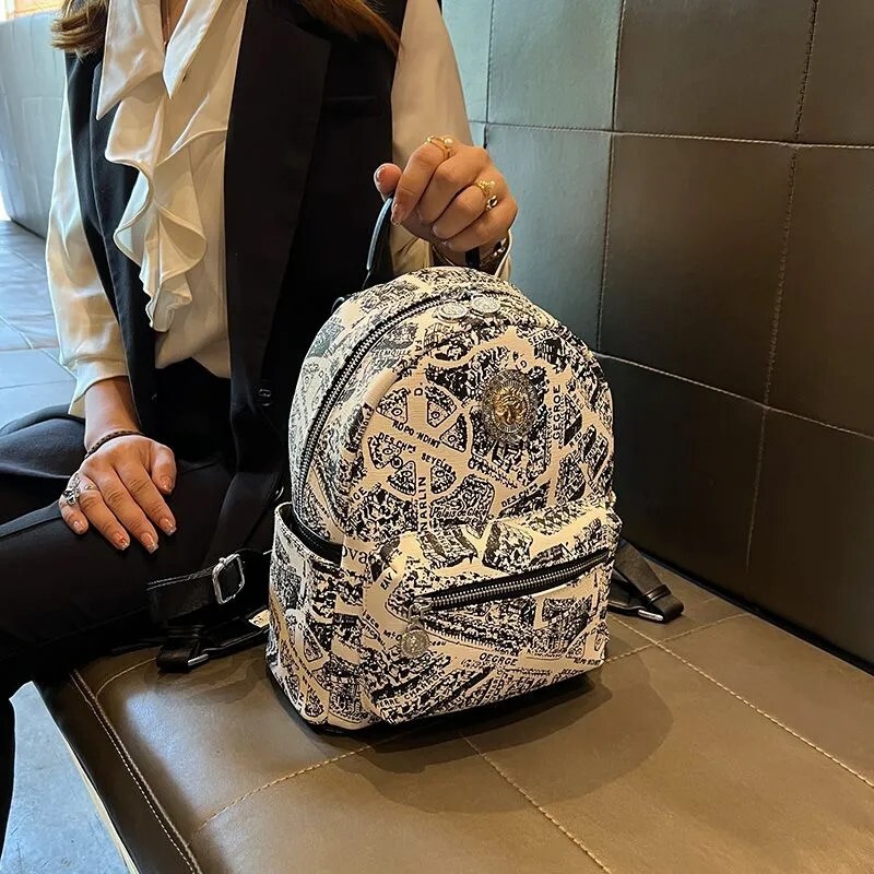 真皮超火双肩包女2026新款洋气时尚高颜值旅行背包高级感旅游背包