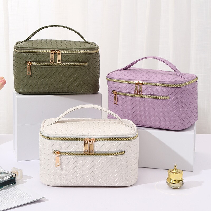 亚马逊爆款大容量手提化妆包高颜值防水外出旅行洗漱包袋