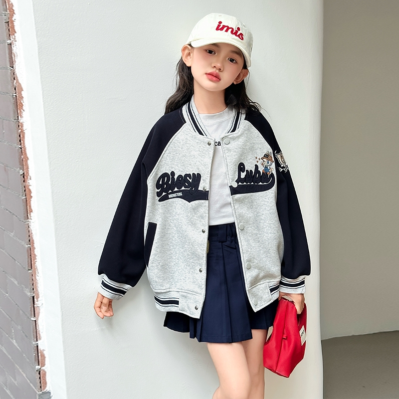 爱西娜春秋款棒球服外套