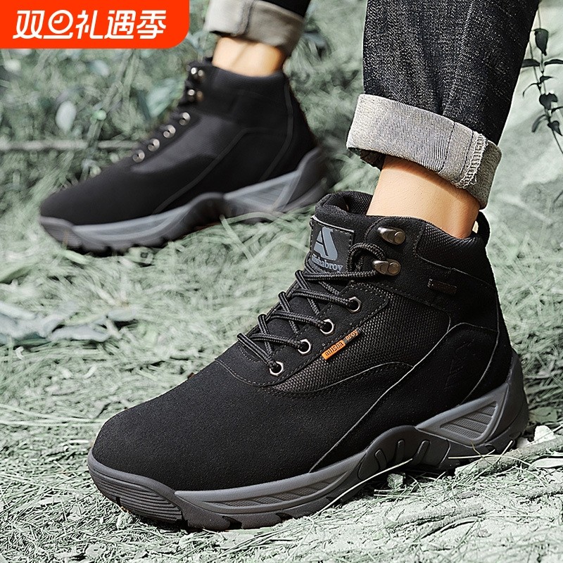 新款中筒帮鞋底仿皮战术战靴秋冬季作战术靴男士皮革徒步靴