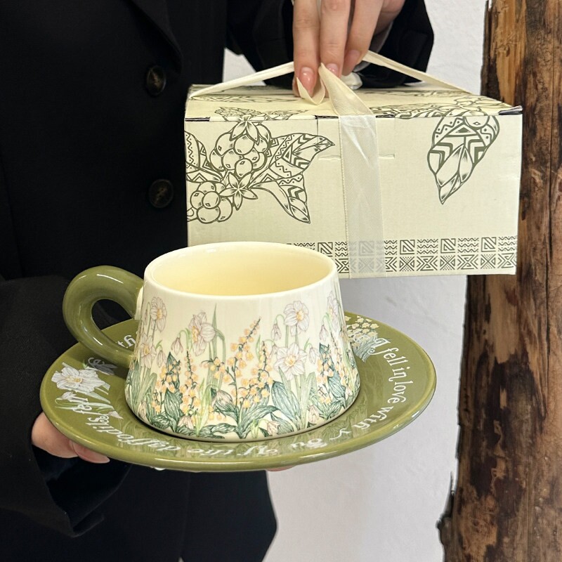 风铃花咖啡杯碟套装高颜值伴手礼盒2025新款下午茶马克杯生日礼物