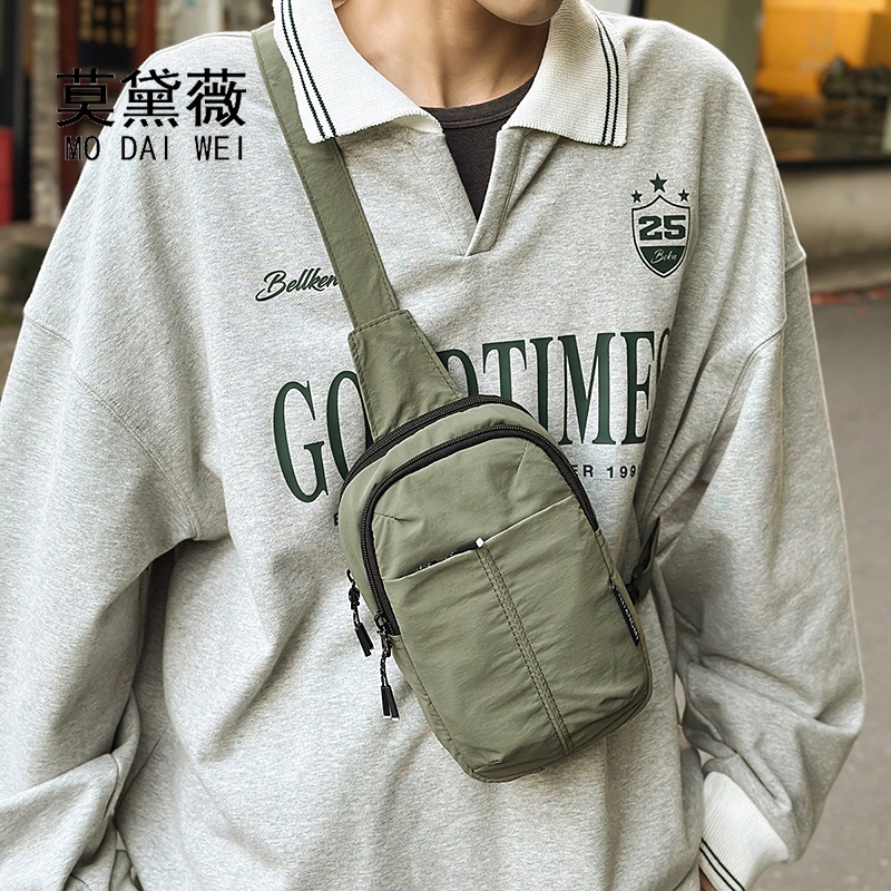莫黛薇男士包防水运动胸包时尚斜挎包新款手机包尼龙黑色单肩迷你