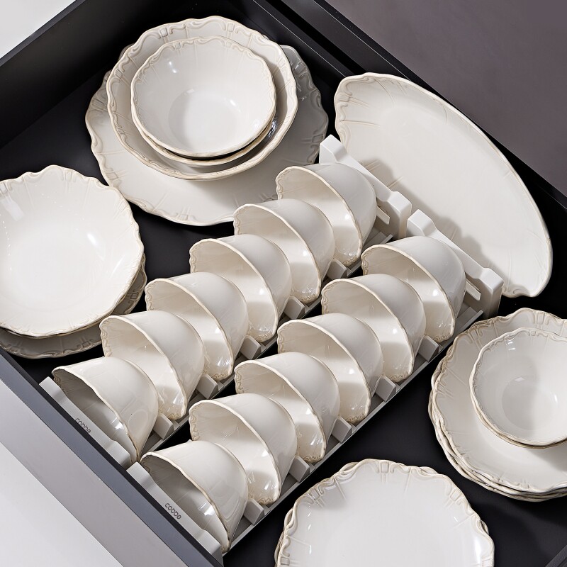 法式复古陶瓷碗家用2026新款餐具套装轻奢高档碗盘碟漂亮的饭碗具