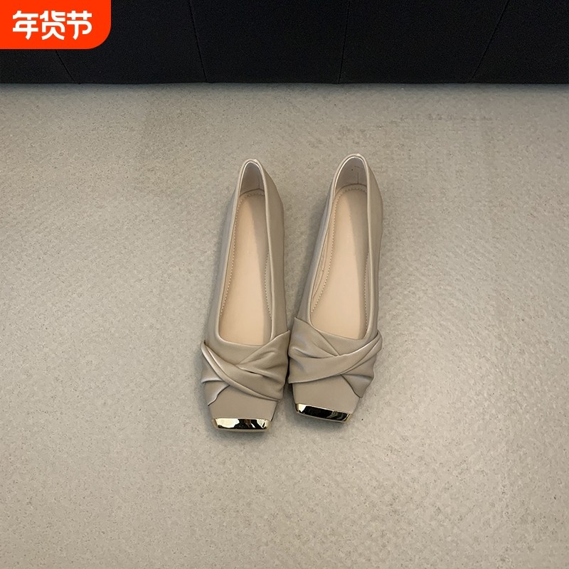 JIJI Studios设计感方头平底低跟单鞋女春秋新款配裙子气质奶奶鞋,女鞋,浅口单鞋,淘宝优惠券,粉丝福利购,淘宝优惠卷