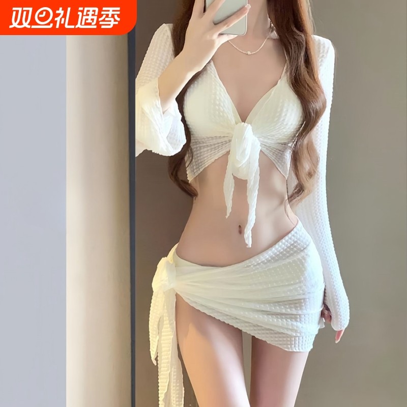 比基尼泳衣女2024新款四件套高级感白色性感分体泳衣显瘦度假温泉