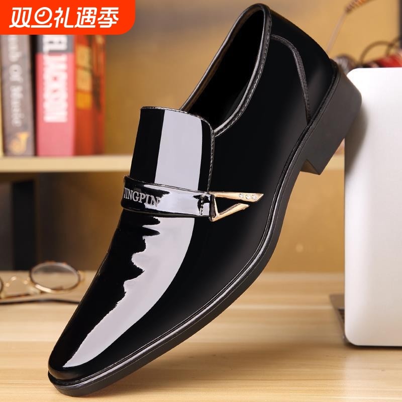 男士休闲皮鞋韩版漆皮尖头商务正装男鞋潮流亮面一脚蹬懒人鞋休闲