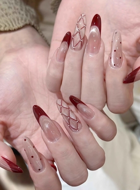 新年穿戴甲2025新款红色过年中长款美甲显白指甲贴片椭圆法式烟花