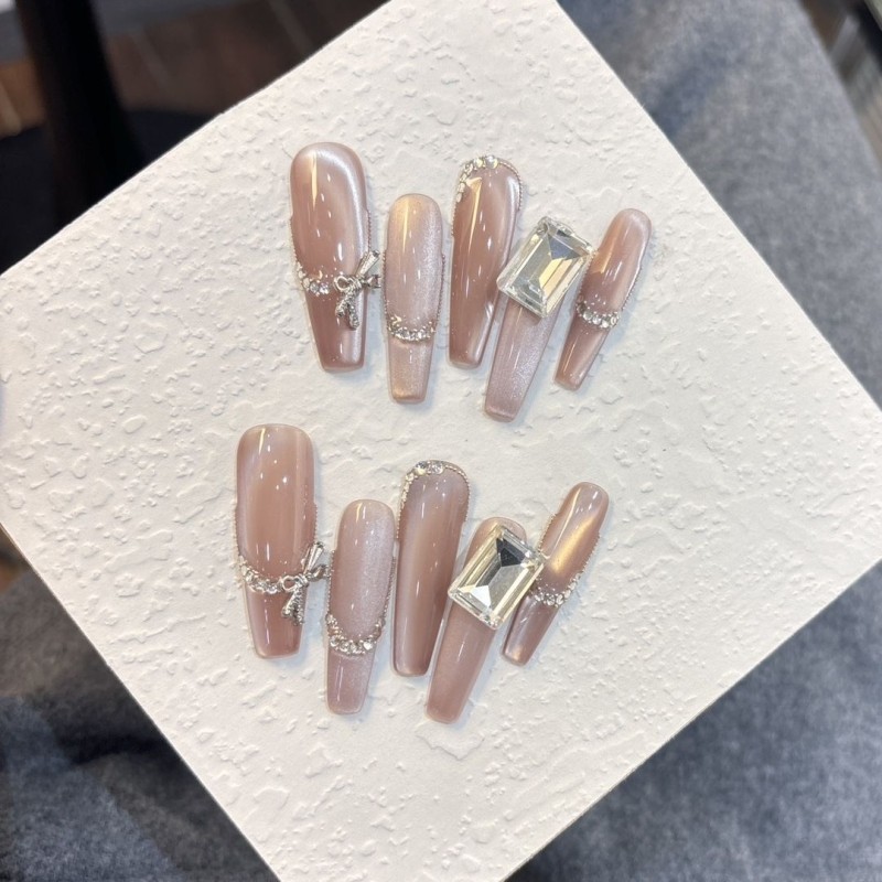 轻奢钻锆石精品细狗长款纯手工穿戴甲显白美甲贴片成品假指甲甲片,彩妆/香水/美妆工具,穿戴甲/甲片,淘宝优惠券,粉丝福利购,淘宝优惠卷