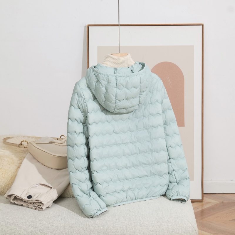 户外白鸭绒2025新款秋季轻薄羽绒服女短款外套小个子妈妈黑色粉色