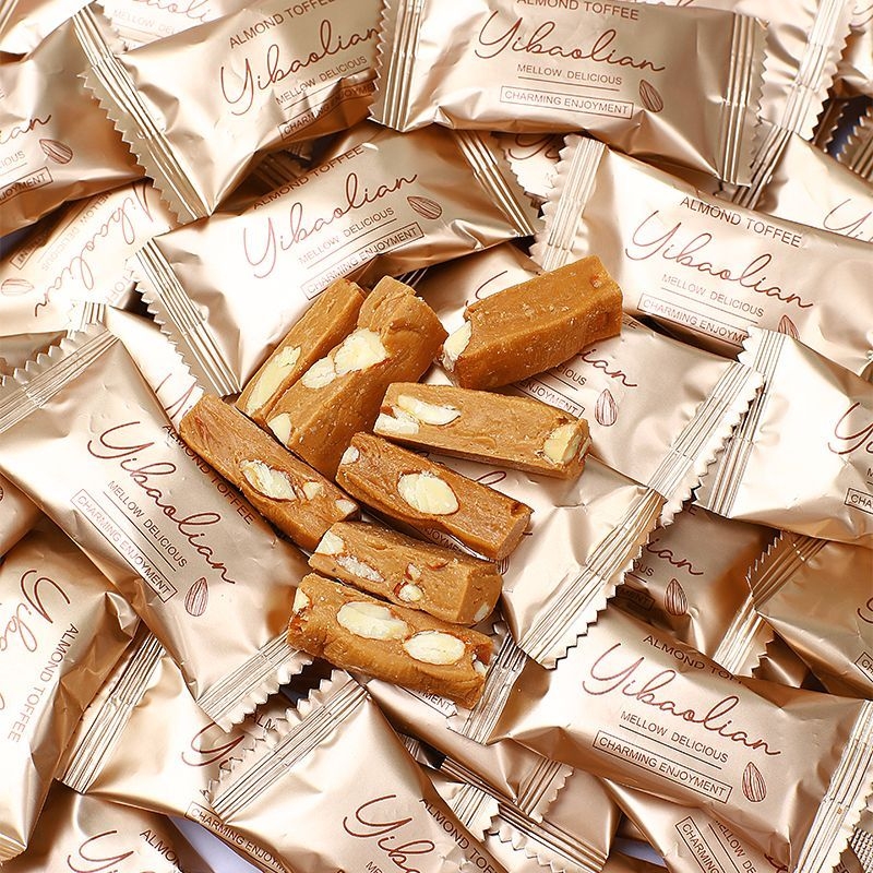 网红海盐焦糖太妃糖巴旦木夹心手工牛轧糖果结婚喜糖怀旧年货批发