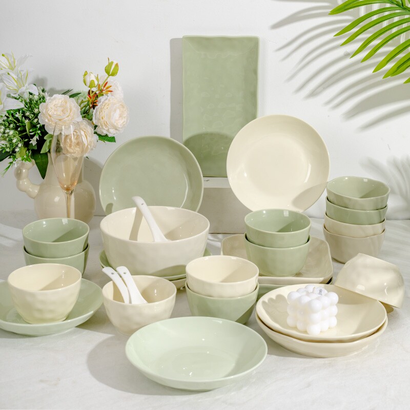 奶油风陶瓷餐具碗家用碗碟套装菜盘子DIY组合碗筷碗盘乔迁釉下彩
