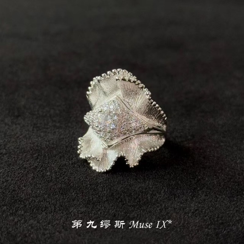 【第九缪斯】重工设计绸缎裙边碎钻戒指女小众设计轻奢高级感指环