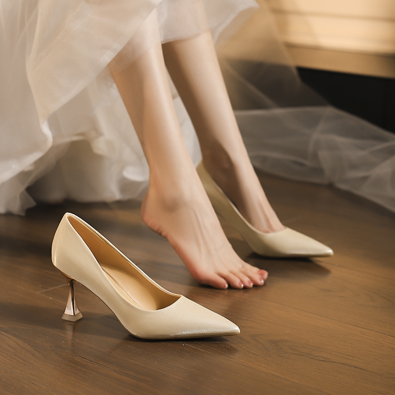 法式婚纱婚鞋女新娘鞋礼服宴会伴娘订婚高跟鞋成人礼日常可穿单鞋