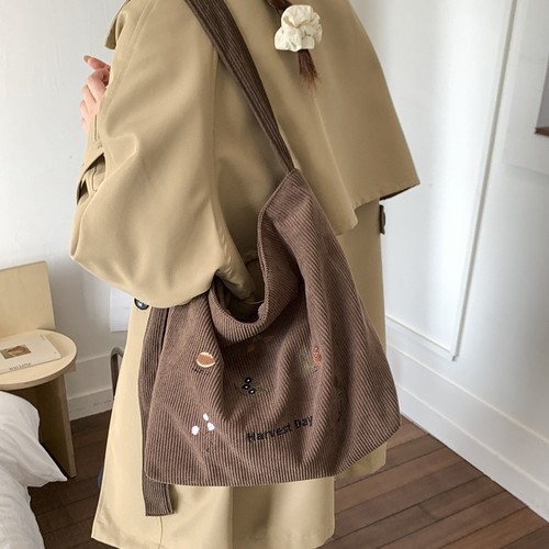 刺绣灯芯绒斜挎手拎包多规格