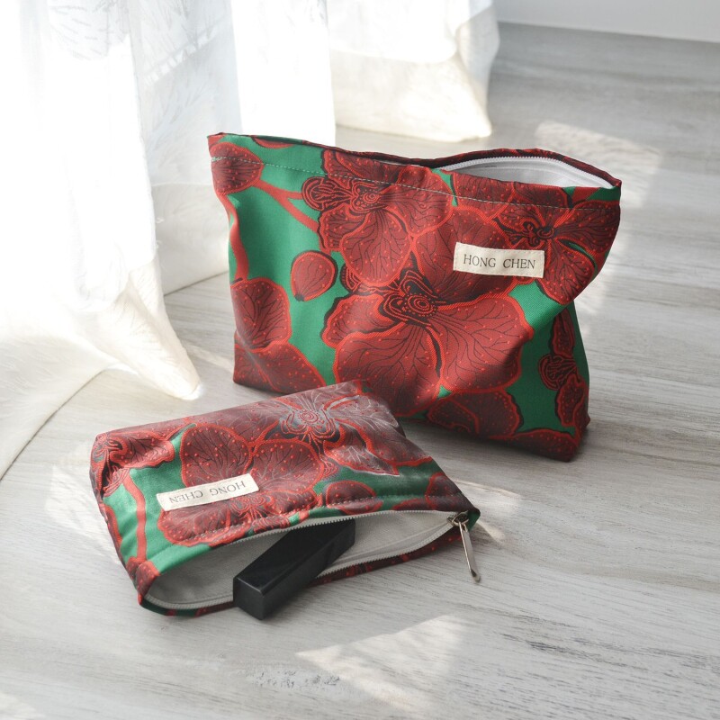 高级感古风花朵化妆包便携大容量收纳袋姨妈巾随身小包双层精致