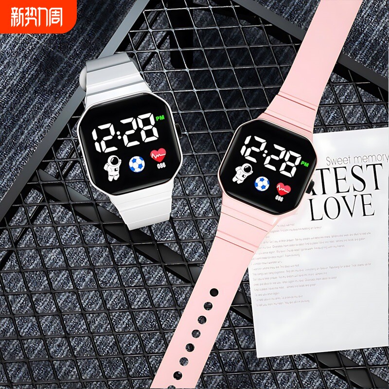万泰贸高颜值LED夜光电子手表潮女时尚手环情侣款数显多功能P33