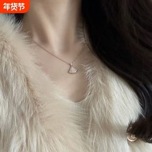 扇形小裙子项链女纯银镀18K金轻奢白贝母满钻锁骨链大扇子吊坠