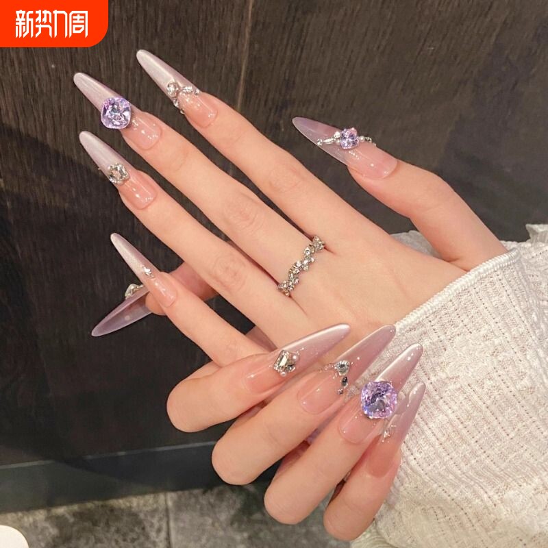 【云纱黎雾】4.0细狗手工穿戴甲轻奢感渐变紫色斜边猫眼碎钻美甲