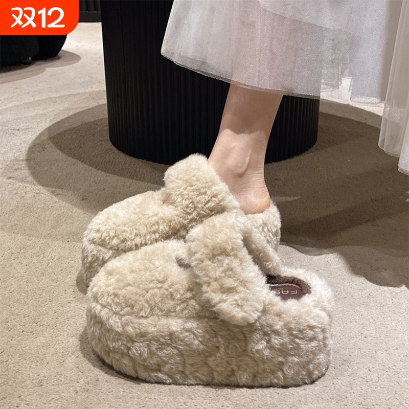 毛毛包头拖鞋外穿2025新款秋冬季包头棉拖厚底松糕一脚蹬绝美拖鞋