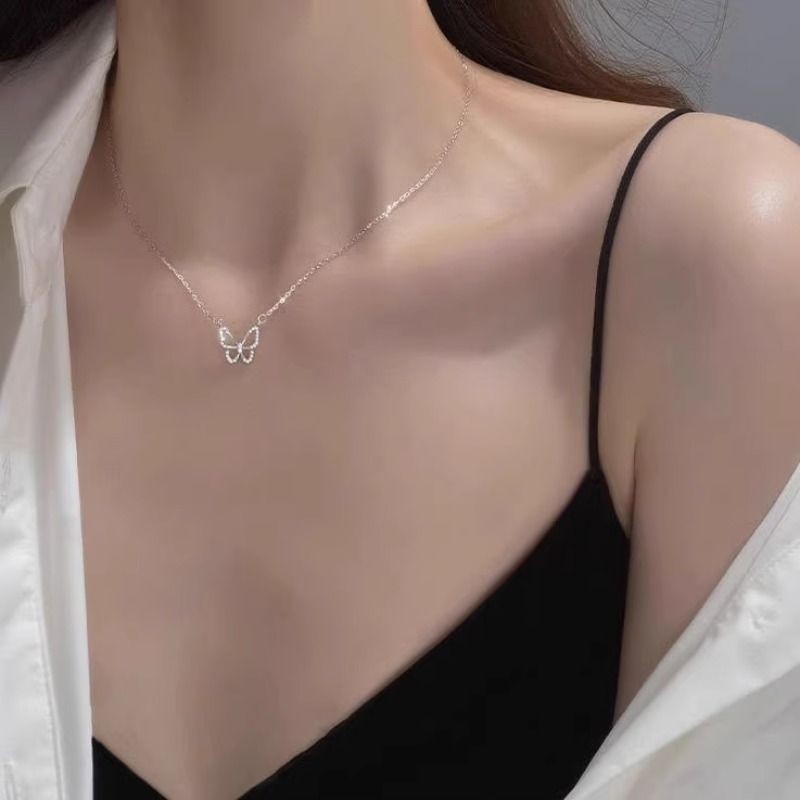 镂空蝴蝶项链女ins潮气质锁骨链小众设计感简约森系颈链足银闺蜜