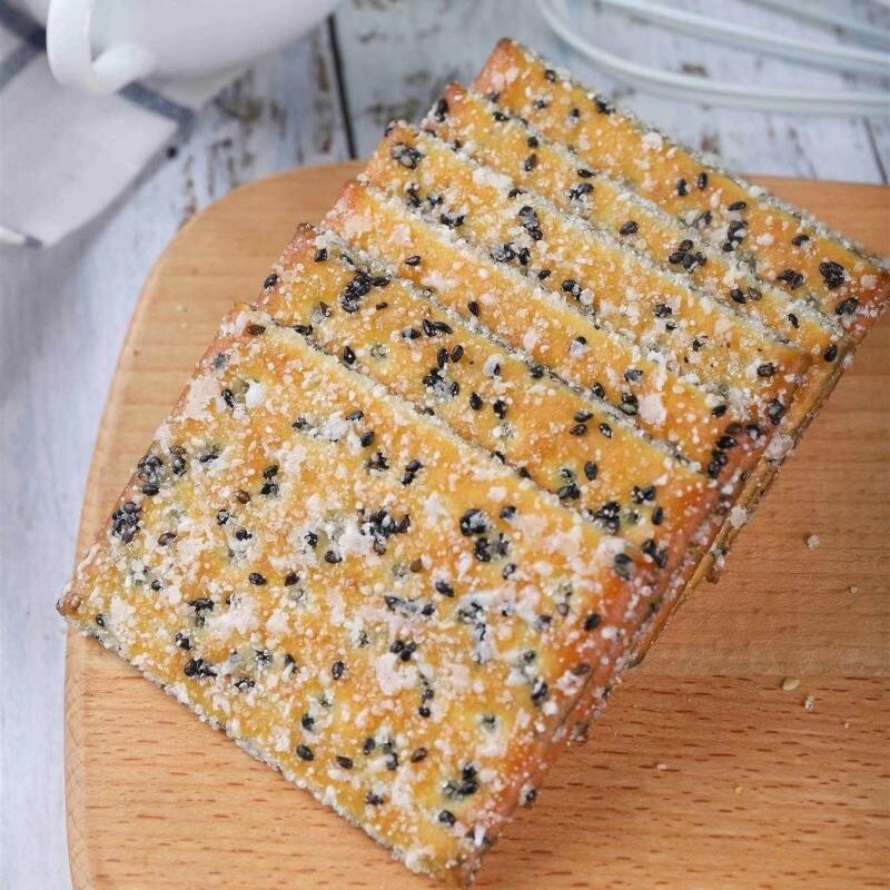 黑芝麻酥饼干老式怀旧零食夹心整箱装早餐童年酥脆切片夹层散装