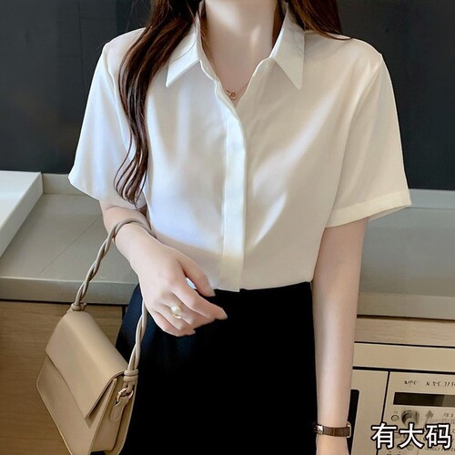 高端气质缎面白色衬衫女夏季新款小众职业通勤洋气大码OL短袖上衣
