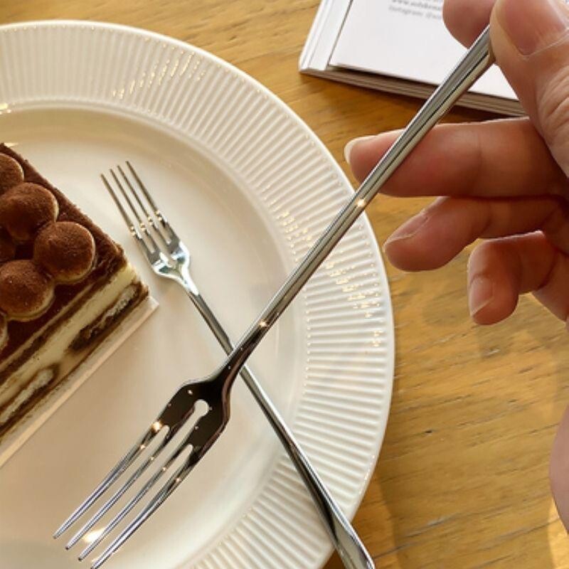 轻奢高颜值精致不锈钢创意水果叉点心叉网红摆拍聚餐吃蛋糕的叉子