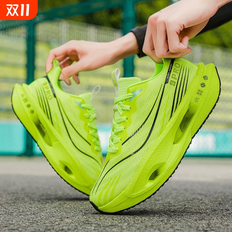 软底减震真爆碳板透气网面跑步鞋户外竞速运动男鞋轻便冬季黑武士