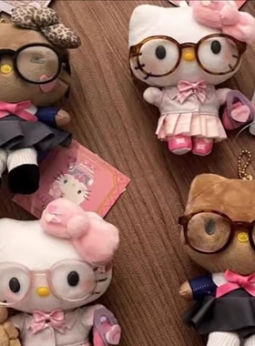 日本代购黑皮JK制服kitty猫挂件书包包挂饰公仔可爱玩偶闺蜜礼物