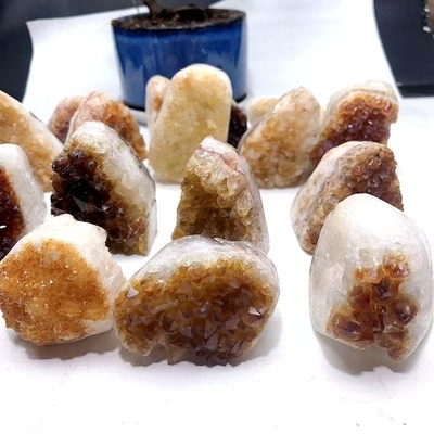 天然黄水晶镇原石摆件