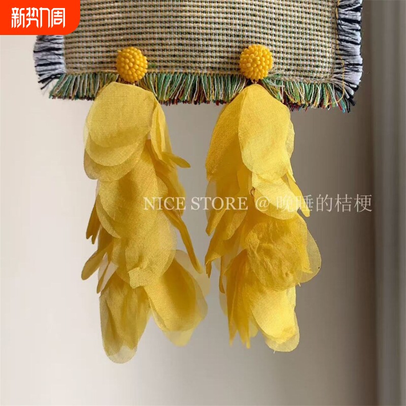 晚睡的桔梗黄色耳饰「碎金月」海边度假氛围耳环花瓣流苏夸张长款