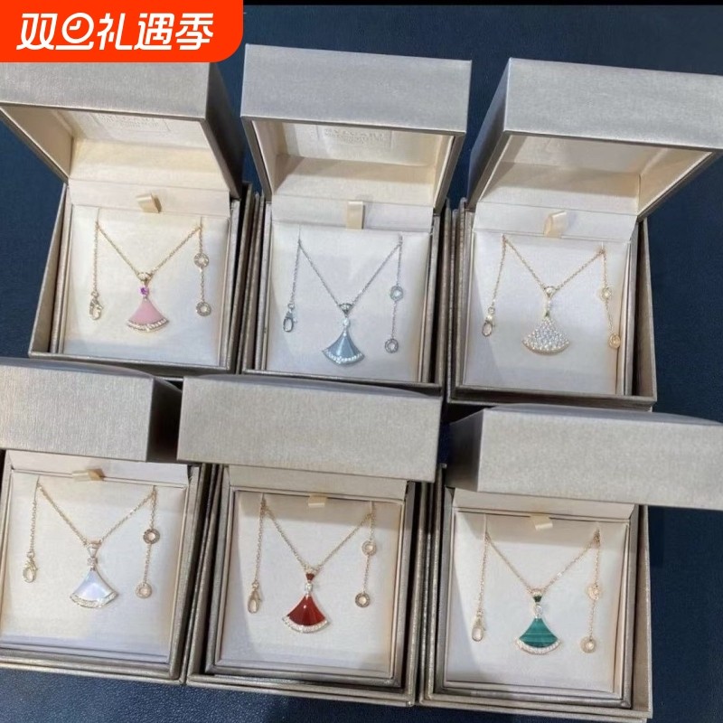 小裙子项链白贝母女小扇子玛瑙轻奢礼物送女友新款高级感扇形珠宝