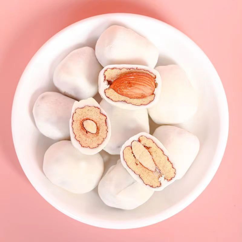 网红爆款零食奶枣巴旦木仁夹心新疆特产巴旦木奶酪枣新小包装即食